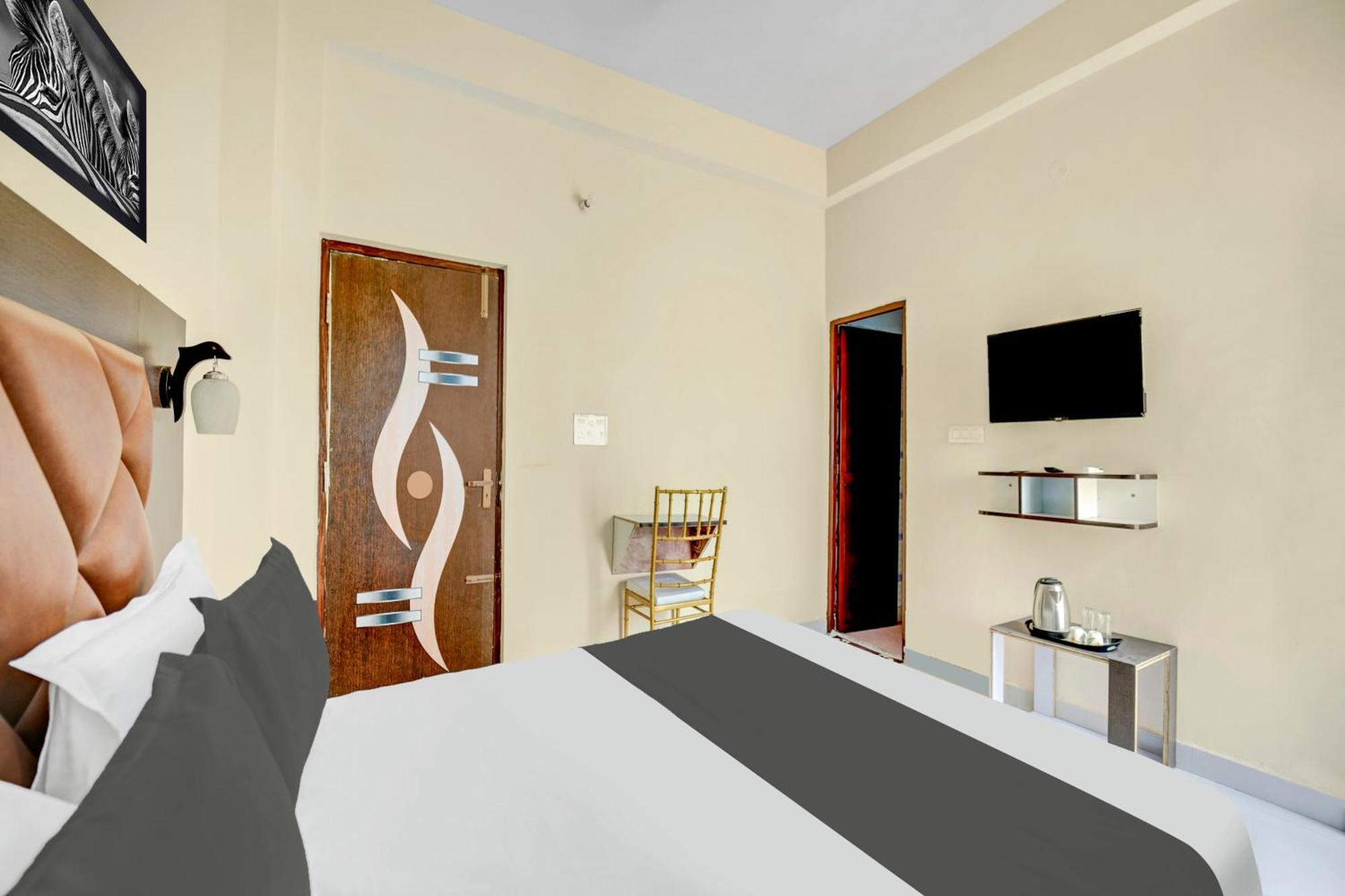 Super Townhouse Anisabad Near Mahavir Sansthan Khagaul Exterior foto